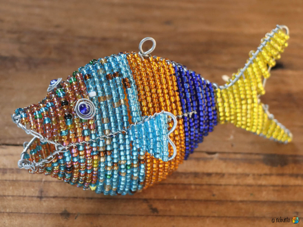 FISCH 13 cm aus Draht & Perlen
