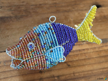 FISCH 13 cm aus Draht & Perlen