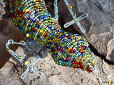 GECKO 33 cm bunt aus Draht & Perlen