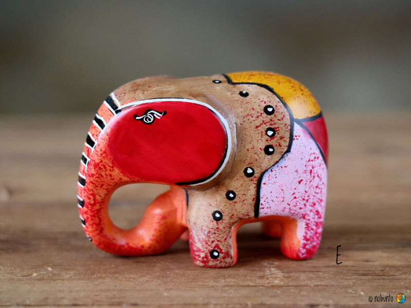 Elefant TSAVO Grafik 6 cm