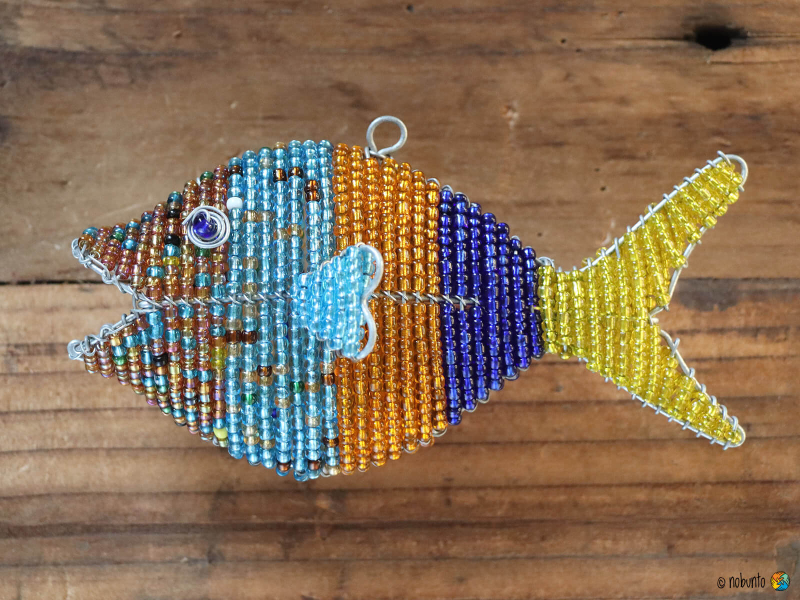 FISCH 13 cm aus Draht & Perlen