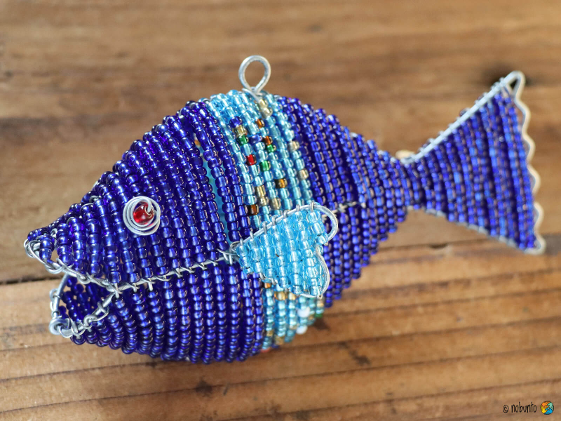 FISCH 13 cm aus Draht & Perlen