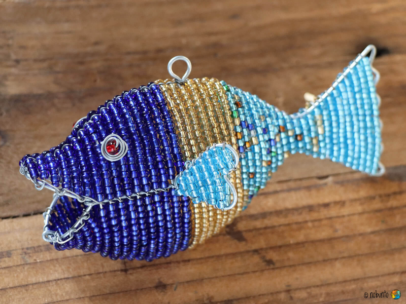 FISCH 13 cm aus Draht & Perlen