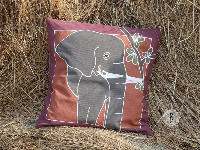 Kissenbezug ANIMAL KINGDOM ELEPHANT handbemalt