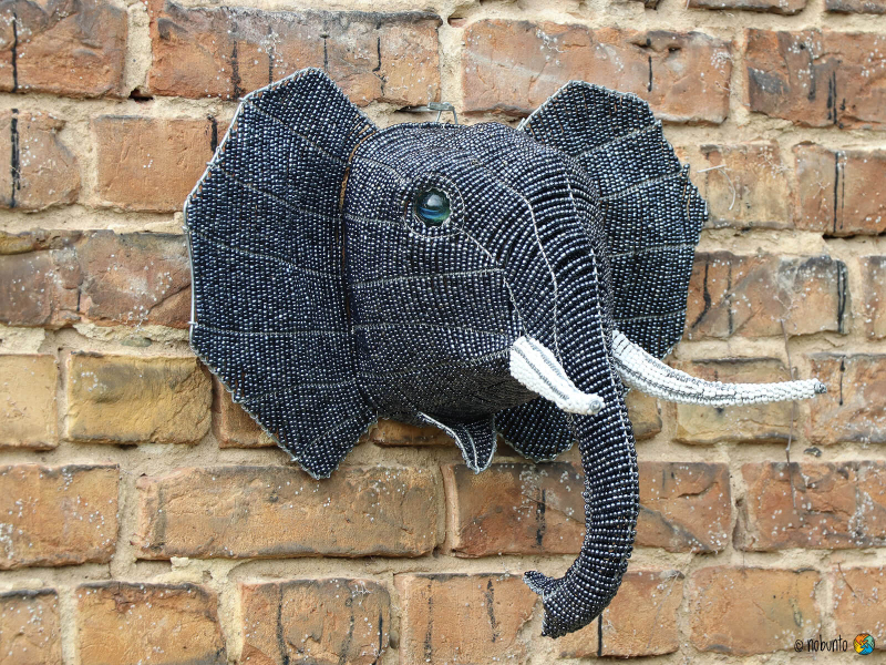 Wand-Deko ELEPHANT aus Draht & Perlen